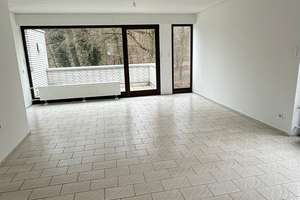 Helle 4-Zimmer-Wohnung mit Balkon im 1. OG im Norden von Darmstadt