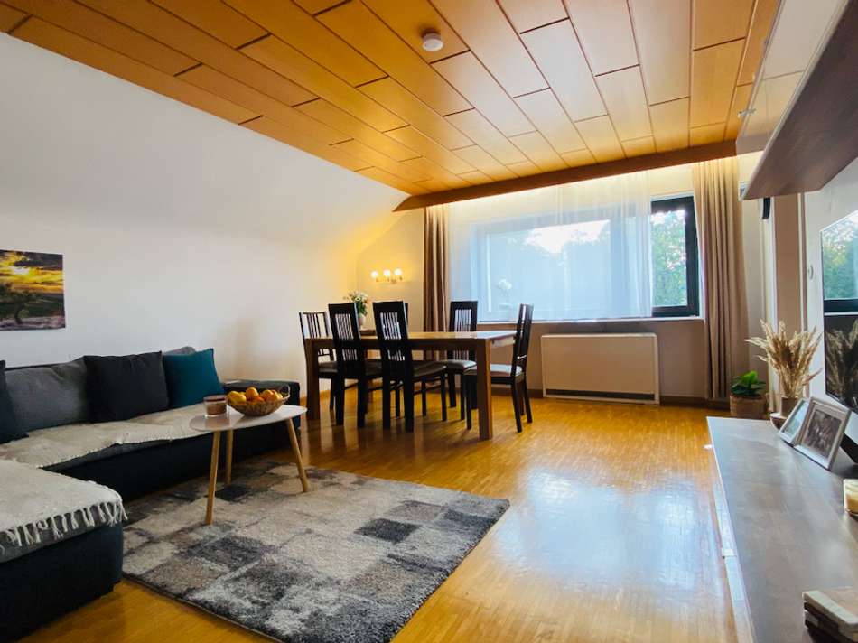 Wohnzimmer DG
