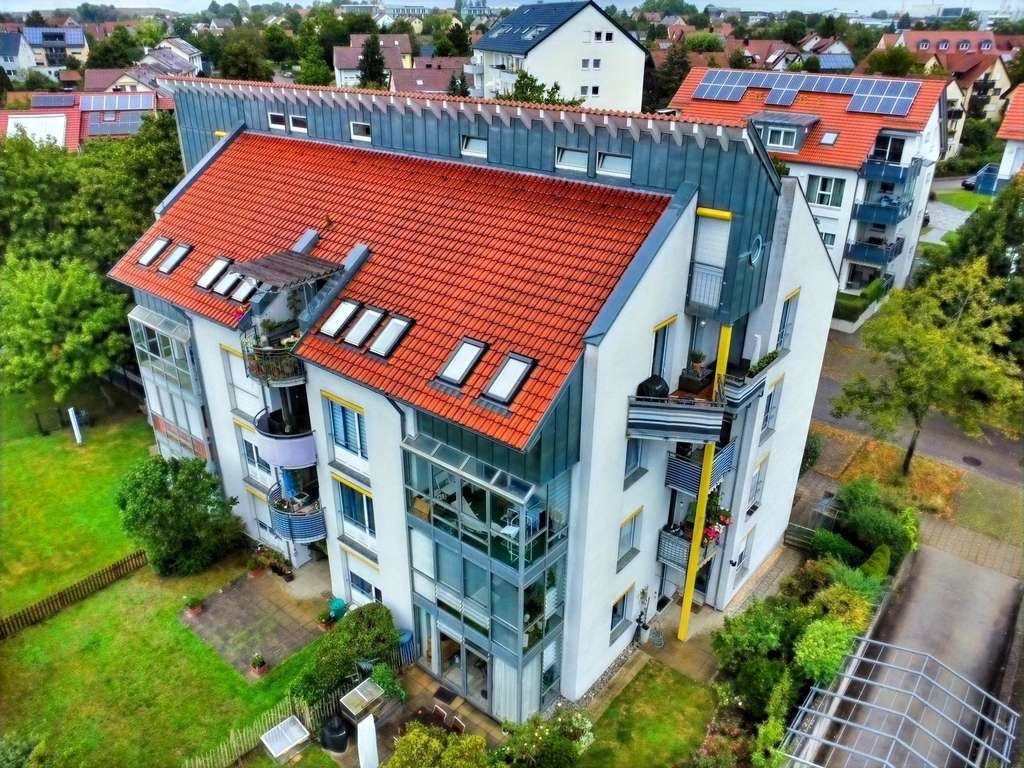 Schicke Wohnung unterm Dach... 