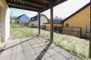 Viel Platz: Gepflegtes Einfamilienhaus mit Garten, Sauna und Doppelcarport in sehr ruhiger Lage – Sächsische Schweiz-Osterzgebirge (Kreis) – Vorschaubild 3
