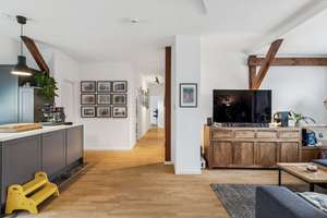 Dachgeschoss-Highlight mit 3 Zimmern, Kamin & großer Terrasse im Herzen von Steglitz – Die vollständige Adresse der Immobilie erhältst du vom Anbieter., 12167 Steglitz, Berlin – Vorschaubild 9