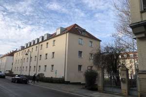 Super 3-Raum DG-Wohnung mit Parkett und Loggia in Leipzig-Waldstraßenviertel in TOP Lage