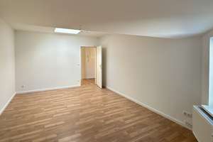 Geräumigiges Familiendomizil im DG mit Einbauküche, Wannenbad und Balkon – 39108 Stadtfeld Ost, Magdeburg – Vorschaubild 5