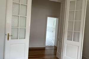 Gepflegte 3-Zimmer-Wohnung mit Balkon im 2. OG in Wiesbaden – Schiersteinerstr. 25, 65187 Rheingauviertel / Hollerborn, Wiesbaden – Vorschaubild 4