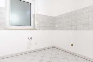 2. Monate KALTMIETFREI !!! Moderne Whg. im DG - große Loggia - Stellplatz u.v.m. – Meinersdorfer Straße 32, 9123 Morgenleite, Chemnitz – Vorschaubild 5