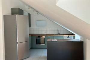Wunderschöne 2,5 Zi- DG-Wohnung mit Loggia (ca. 93 m²) – Die vollständige Adresse der Immobilie erhältst du vom Anbieter., 70190 Kernerviertel, Stuttgart – Vorschaubild 5