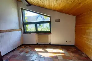 CITYHOUSE: Freistehendes Einfamilienhaus mit großem Grundstück, Außenpool, Sauna, Kamin und Garage – Rheinisch-Bergischer Kreis – Vorschaubild 14