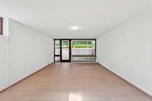 Bogenhausen: Helle 1-Zi-Wohnung (34 m²)  + Hobbyraum (36 m²) mit Terrasse – Homeoffice/Atelier – Höslstraße 30, 81927 Englschalking, München – Vorschaubild 5