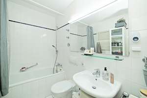 Charmante 2-Zimmer Wohnung mit Balkon im 2. OG in München-Bogenhausen – Daphnestraße 18, 81925 Parkstadt, München – Vorschaubild 8