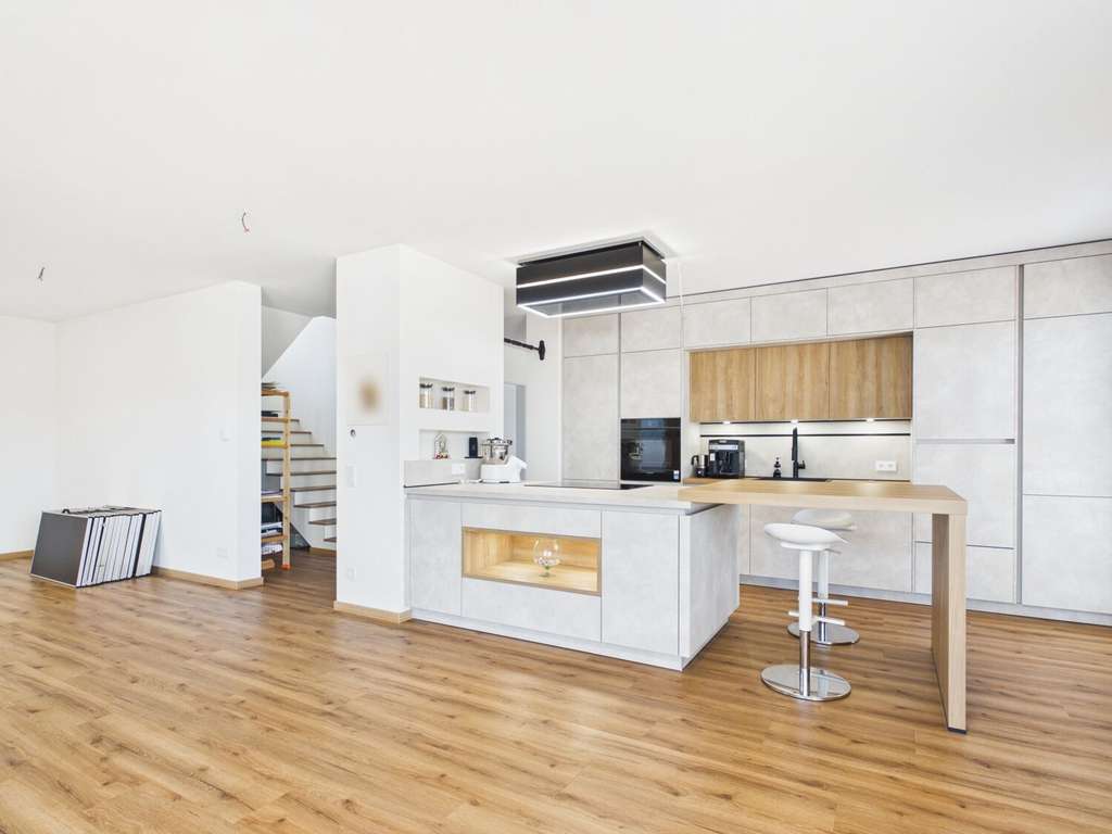 Immobilie in Oberthulba - A+ Einfamilienhaus mit großzügigem Platzangebot und Studio mit separatem Eingang - BJ 2025 - Bild 2
