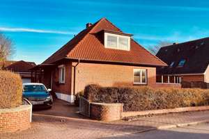 Einfamilienhaus mit Garage und großem Garten – Die vollständige Adresse der Immobilie erhältst du vom Anbieter., 25938 Wrixum – Vorschaubild 2