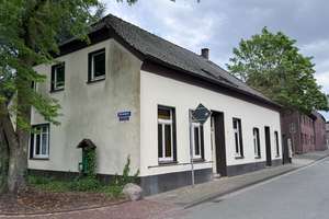 Freistehendes Einfamilien- oder Mehrgenerationen-Haus mit historischem Charme und Ausbaureserve – Viehstraße 14, 47589 Uedem – Vorschaubild 1