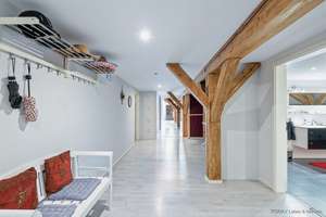 Mehrgenarationenhaus / Ferienhaus / Seminarhaus
Renoviert mit 3 Wohnungen / 686m² Wohfläche / Aufzu – Die vollständige Adresse der Immobilie erhältst du vom Anbieter., 84072 Au in der Hallertau – Vorschaubild 3