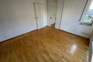 3 Zimmer Balkon 2 Bäder viel Licht viel Raum – Die vollständige Adresse der Immobilie erhältst du vom Anbieter., 70374 Oberer Schlossgarten, Stuttgart – Vorschaubild 8