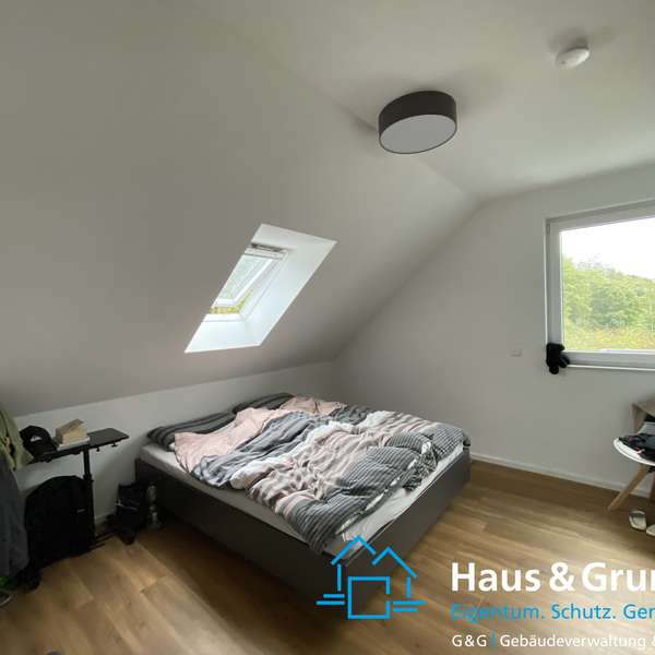 *** Wohnung im energieeffizienten Neubau aus 2022 - mit Balkon -  Aussicht ins Grüne ***