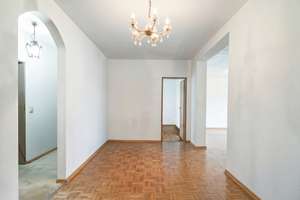 Charmante 3-Zimmer-Wohnung mit Balkon und Gestaltungspotenzial – Zelterstr. 17, 55246 Mainz-Kostheim, Wiesbaden – Vorschaubild 3