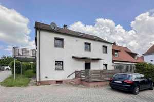 Viel Potential bietet dieses zentral gelegene EFH/ZFH in Schwabach mit 2 Garagen – Schwabach – Vorschaubild 8