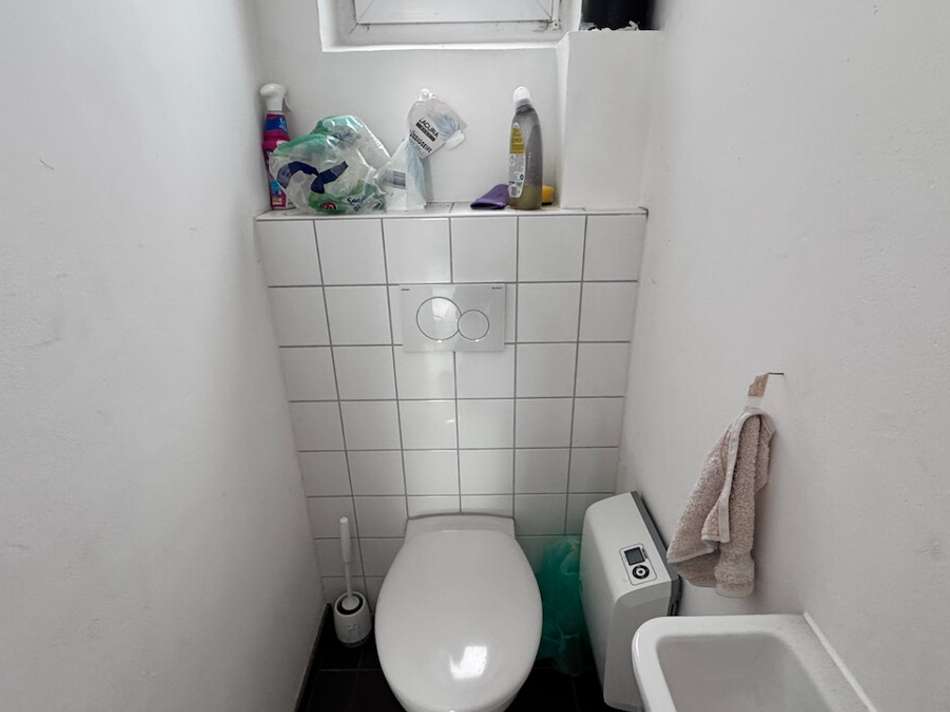 WC, EG links