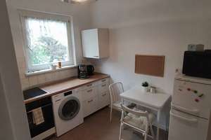 Lankwitz: Elegante 1,5-Zimmer-Wohnung mit Balkon  – Die vollständige Adresse der Immobilie erhältst du vom Anbieter., 12247 Lankwitz, Berlin – Vorschaubild 4