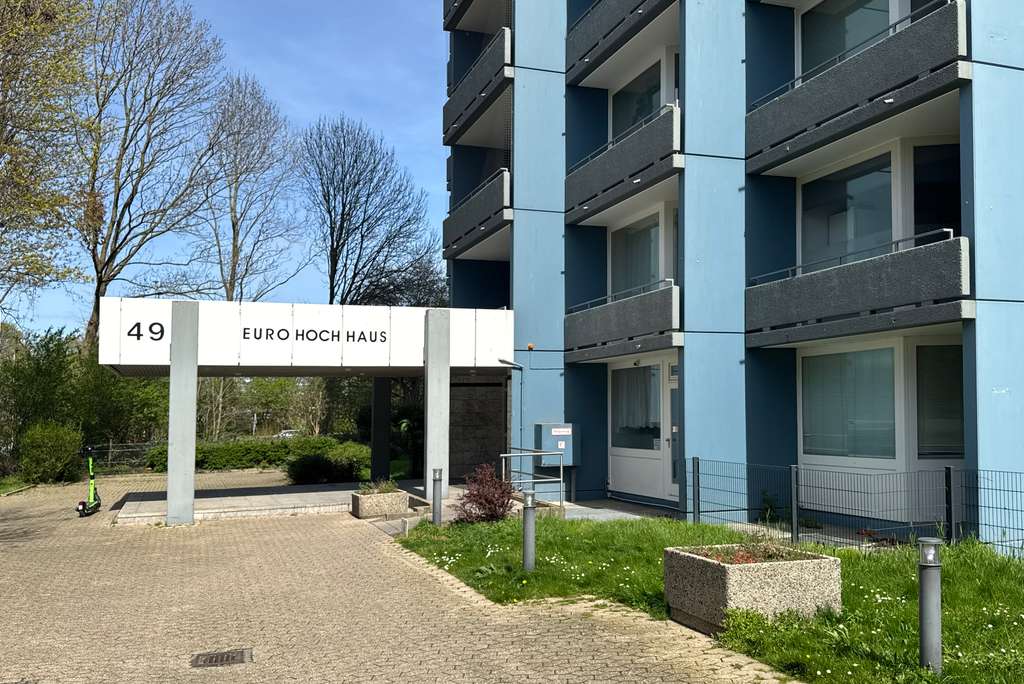 Immobilie in Aachen - Attraktive 57 m² Wohnung mit Weitblick im Eurohochhaus Aachen - Bild 2