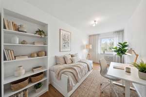 Sonnige Dreizimmerwohnung mit Balkon in ruhiger Zehlendorf Lage – Die vollständige Adresse der Immobilie erhältst du vom Anbieter., 14165 Zehlendorf, Berlin – Vorschaubild 6
