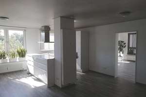 Traumhafte 3-Zi-Stadtwhg. m. offenem Wohnraumkonzept, Lift, EBK, 2 Balkone, 2 Badezimmer, Fernblick! – Die vollständige Adresse der Immobilie erhältst du vom Anbieter., 90429 Himpfelshof, Nürnberg – Vorschaubild 3