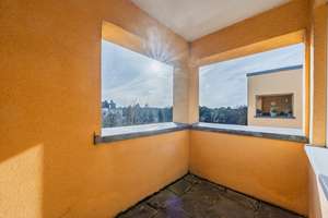 Nur wenige Schritte zum Müggelsee: Helle 2-Zimmer-Dachgeschosswohnung mit Loggia – bezugsfre – Die vollständige Adresse der Immobilie erhältst du vom Anbieter., 12587 Friedrichshagen, Berlin – Vorschaubild 4