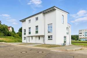 „Zuhause am Wiebelsbach“ – Ihr neues Zuhause in perfekter Lage. – Die vollständige Adresse der Immobilie erhältst du vom Anbieter., 76571 Gaggenau – Vorschaubild 2