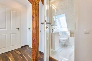 Modern sanierte Dachgeschoss-Maisonette mit besonderem Wohnflair – Die vollständige Adresse der Immobilie erhältst du vom Anbieter., 80689 Sankt Ulrich, München – Vorschaubild 3