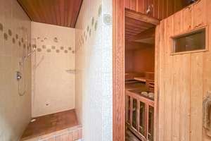 Bremerhaven - Lehe // Großzügiges Wohnhaus mit Indoor-Pool und Einliegerwohnung – Die vollständige Adresse der Immobilie erhältst du vom Anbieter., 27576 Klushof, Bremerhaven – Vorschaubild 13