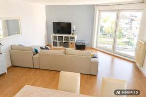 93,73 m² in Ingolstadt-West – 2 Balkone, 2 Bäder, Aufzug und 2 Stellplätze – 85049 Friedrichshofen-Hollerstauden, Ingolstadt – Vorschaubild 2