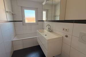 Gelegenheit - Reutlingen-Betzingen, 4-Zimmer-Wohnung – Im Dorf 22, 72770 Betzingen, Reutlingen – Vorschaubild 5