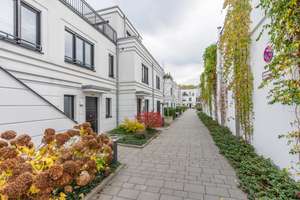 Elegantes Reihenhaus mit 4,5 Zimmern in Düsseldorfer Friedrichstadt – Bilker Allee 217, 40215 Friedrichstadt, Düsseldorf – Vorschaubild 1