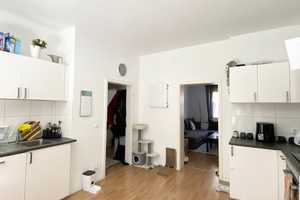 * ab 01.08. frei * großzügige 2-Zimmer,  große Wohnküche, Tageslichtbad, Balkon – Fröbelstr. 94, 47053 Duisburg – Vorschaubild 3