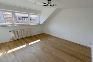 renovierte 2-Zimmer-Wohnung mit EBK und Einzelgarage in S-Degerloch – Die vollständige Adresse der Immobilie erhältst du vom Anbieter., 70597 Degerloch (Ortsteil), Stuttgart – Vorschaubild 7