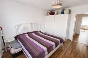 Lichtdurchflutete 3-Zimmer-Wohnung mit 
Balkon, Garage und Aufzug in D’dorf-Lichtenbroich – Die vollständige Adresse der Immobilie erhältst du vom Anbieter., 40472 Lichtenbroich, Düsseldorf – Vorschaubild 4