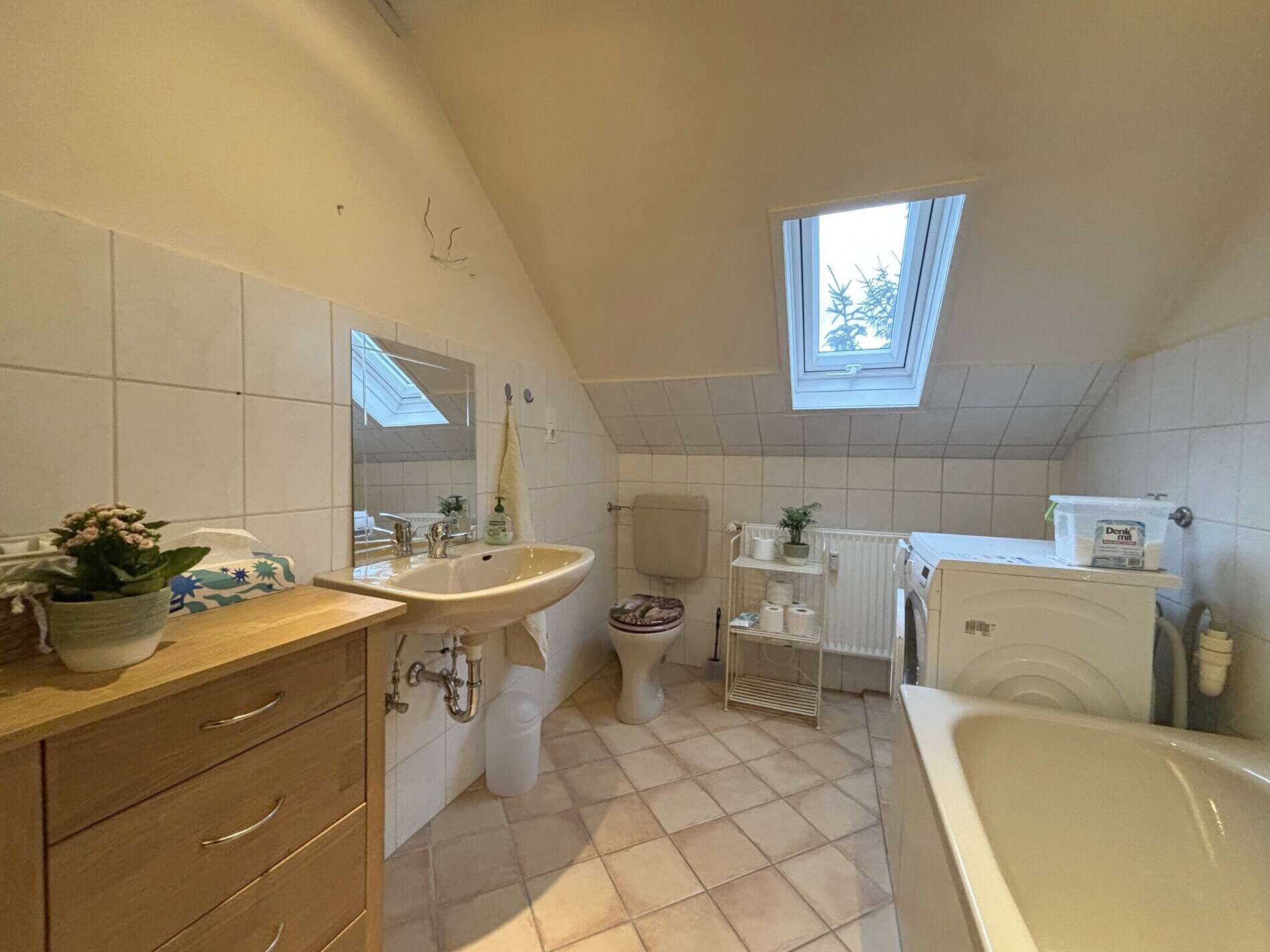 Immobilie in Münchhausen - Familienfreundliches Zuhause mit Einliegerwohnung – flexibel nutzbar in Münchhausen - Bild 3