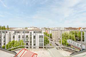 Sonnige Dachgeschosswohnung mit loftartigem Charakter – Die vollständige Adresse der Immobilie erhältst du vom Anbieter., 10715 Wilmersdorf, Berlin – Vorschaubild 3