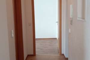 Günstige und vermietete 2-Zimmer mit Laminat, Aufzug und Eckwanne in guter Lage! – Die vollständige Adresse der Immobilie erhältst du vom Anbieter., 9126 Gablenz, Chemnitz – Vorschaubild 9