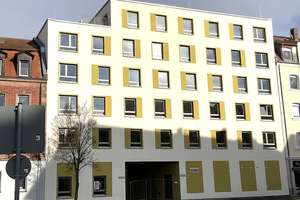 Attraktive 3-Zimmer-Wohnung mit Loggia und Einbauküche – Zerzabelshofstraße 13, 90478 Ludwigsfeld, Nürnberg – Vorschaubild 1