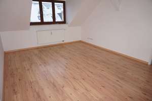 EBK Übernahme mögl. bei Bedarf + Bad mit Fenster + West-Balkon + Laminat !! – Fritz-Matschke-Str. 7, 9113 Schloßchemnitz, Chemnitz – Vorschaubild 3