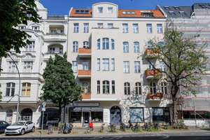 Stilvolle 3-Zimmer-Altbauwohnung mit 3,50 m Deckenhöhe und Kamin in bester Lage! – Uhlandstraße 129, 10717 Wilmersdorf, Berlin – Vorschaubild 20