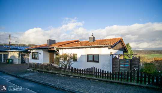 Bild von Einfamilienhausbungalow mit großzügigen Möglichkeiten