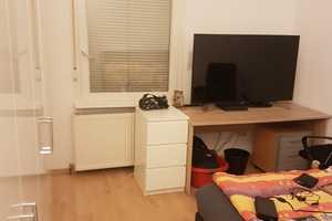 Schöne, ruhige möblierte zwei Zimmer Wohnung in der Karlsruher Innerstadt (Innenstadt-West) – Viktoriastraße 17, 76133 Karlsruhe – Vorschaubild 13