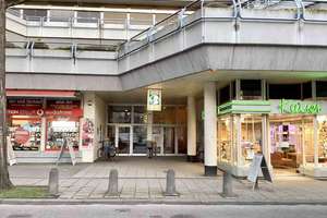 Sanierte 2-Zimmer-Wohnung mit Balkon in der Galateaanlage – Straße der Republik 17, 65203 Biebrich, Wiesbaden – Vorschaubild 5
