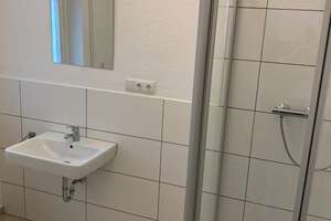 charmante 2-Raum-Wohnung mit kleiner Küchenzeile, Wintergarten und PKW-Stellplatz – Altenberger Straße 26, 1277 Striesen-Ost, Dresden – Vorschaubild 8