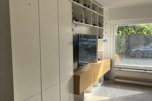 Möbliertes modernes 6,5-Zimmer Haus mit hellem Wohnzimmer , tolle Terrasse und Einbauküche – 71229 Leonberg – Vorschaubild 11