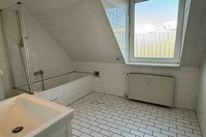 bezugsfreies 2,5 Zimmer Dachgeschoß mit Terrasse – Karolinenstr. 1D, 13507 Tegel, Berlin – Vorschaubild 7
