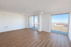 antaris Immobilien GmbH ** 4-Raum-Wohnung mit Weitblick & Einbauküche ** – Die vollständige Adresse der Immobilie erhältst du vom Anbieter., 99084 Altstadt, Erfurt – Vorschaubild 3