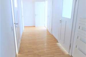 Frisch Renoviert - Schöne 3 Zi.- Whg., Bad mit Fenster, Loggia
WG´s Willkommen! – Hans-Driesch-Str. 36, 4179 Leutzsch, Leipzig – Vorschaubild 13